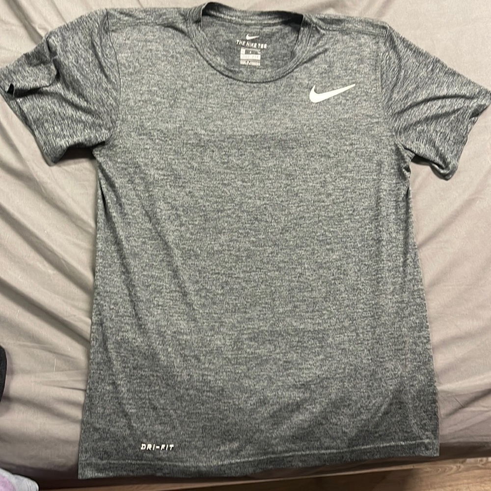 Nike t-shirt